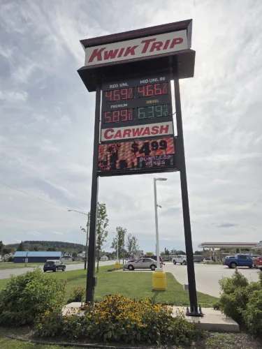 Rising gas prices frustrate voters ahead of midterms